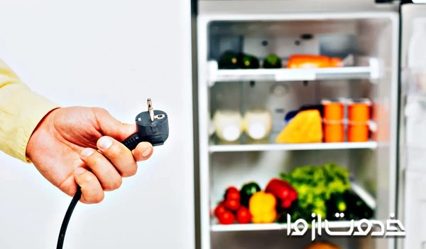 قطع کامل برق یخچال جهت تعویض ترموستات